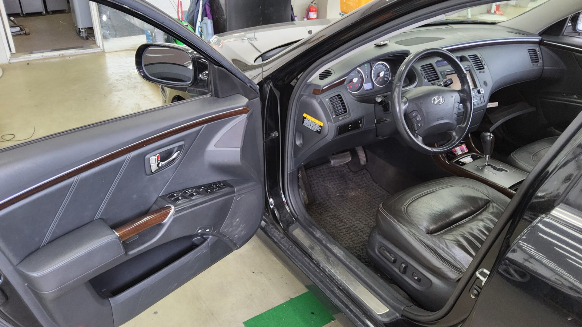 2010 - hyundai grandeur