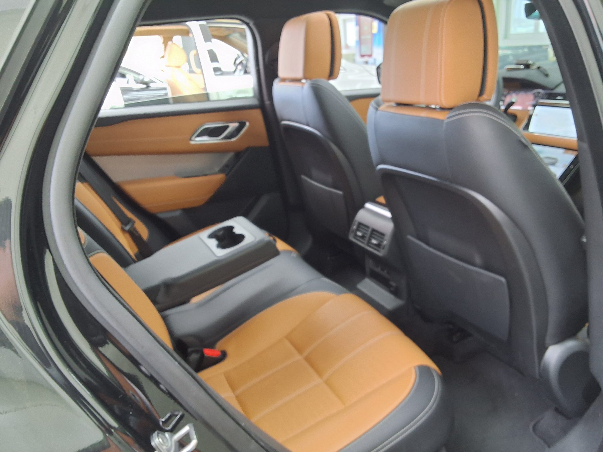 2023 - land rover range rover