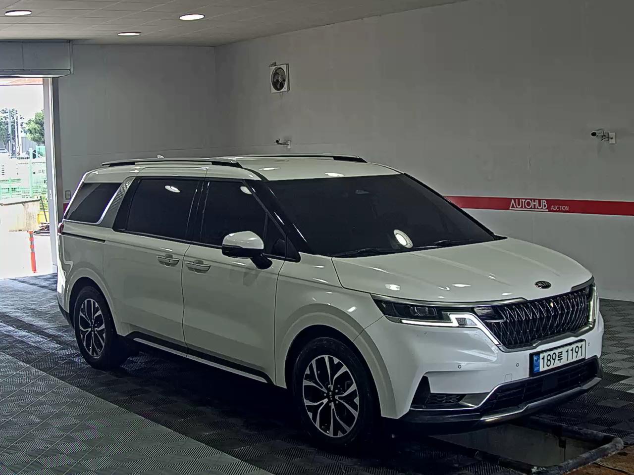 2021 - kia carnival