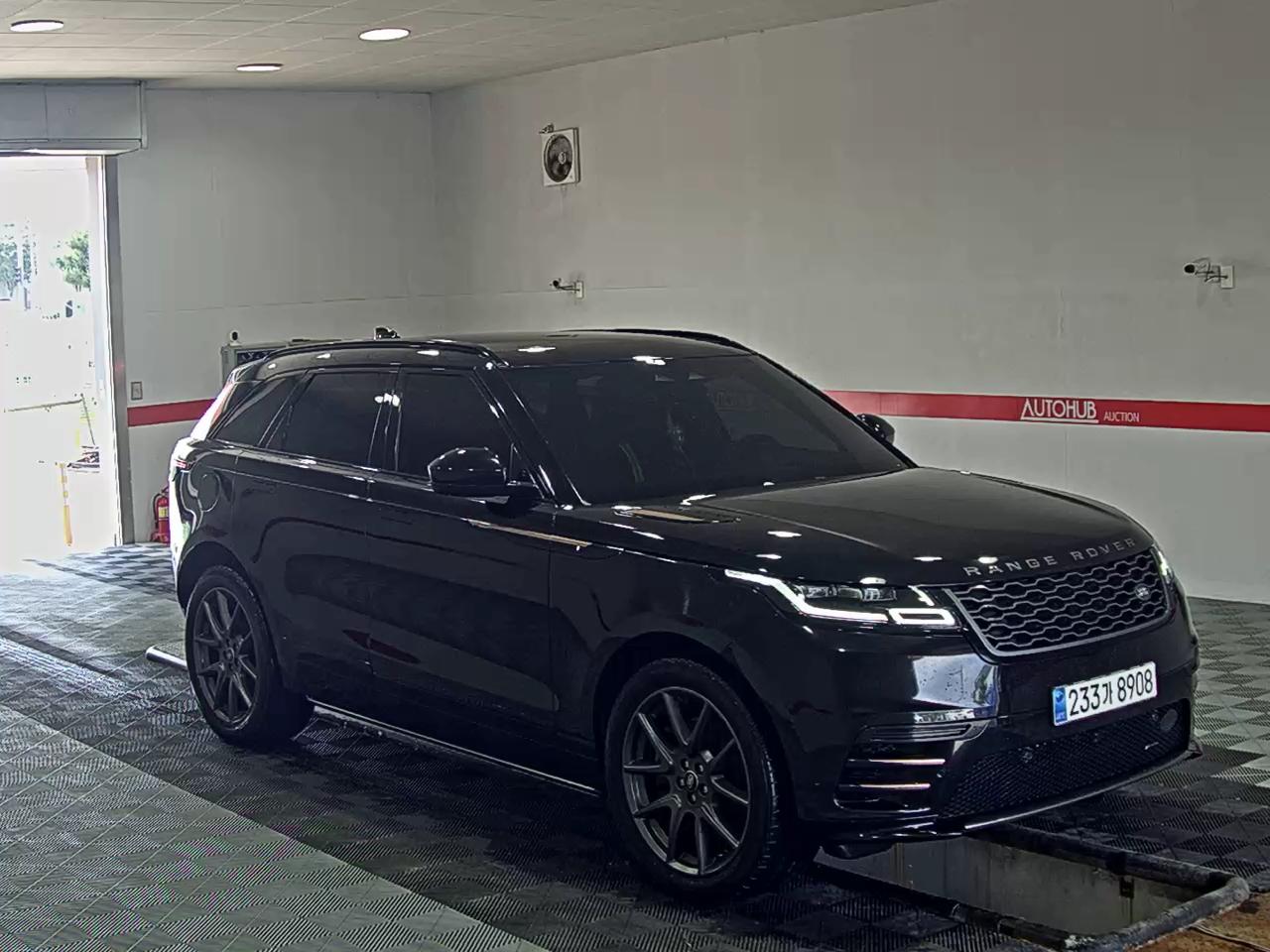 2023 - land rover range rover