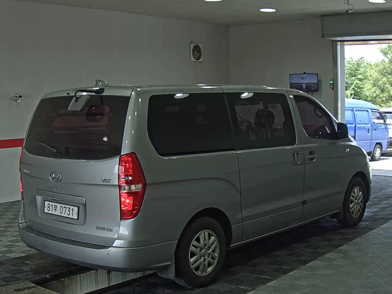 2018 - hyundai grand starex
