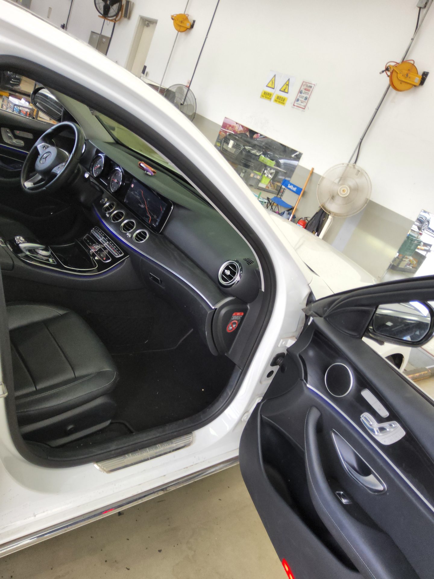 2017 - mercedes-benz e220d