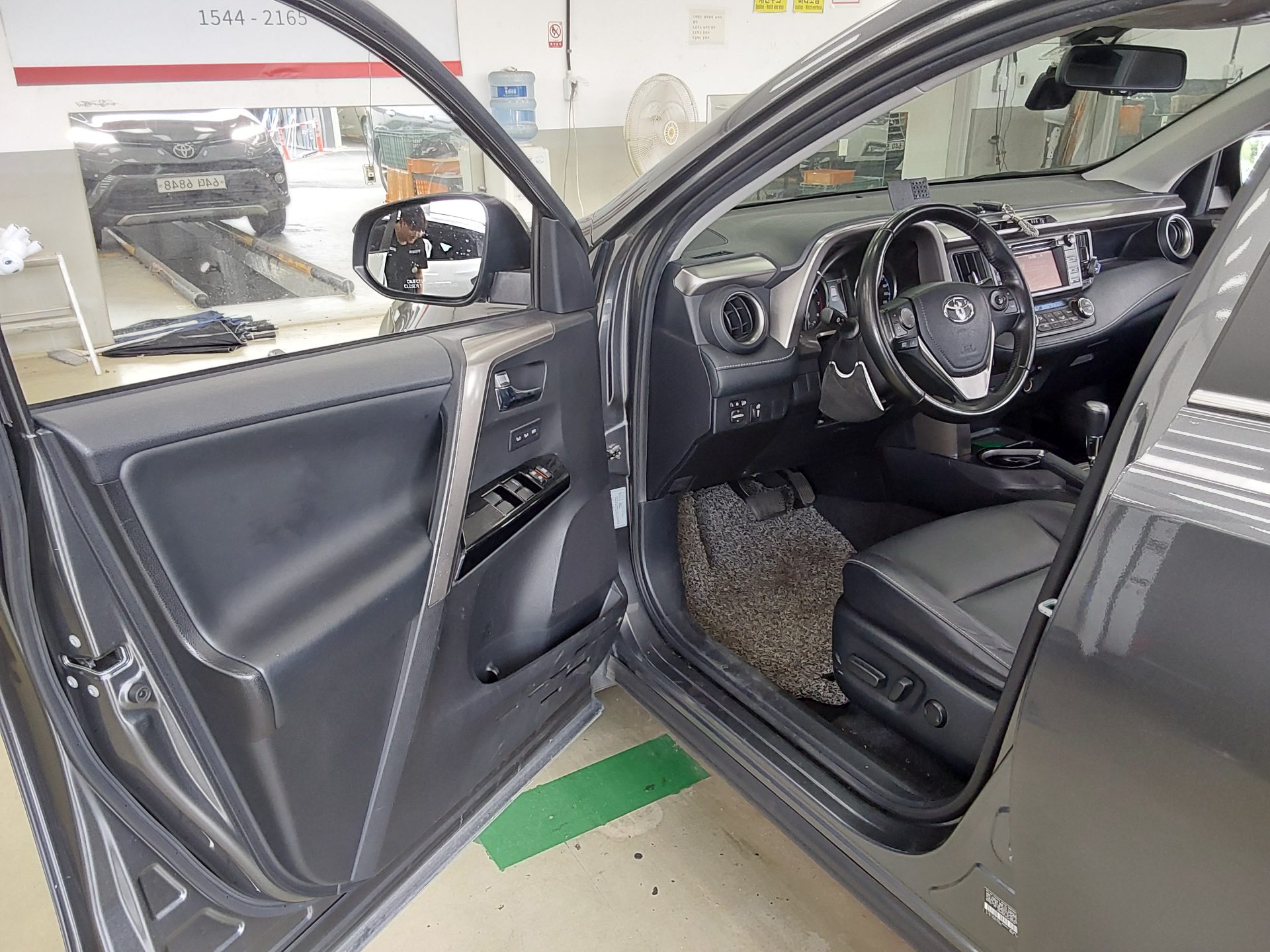 2018 - toyota rav4