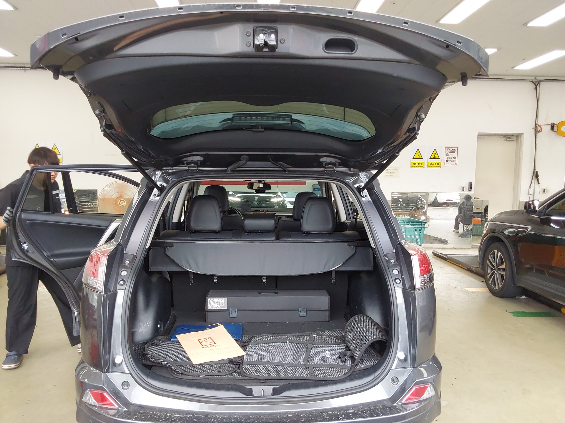 2018 - toyota rav4