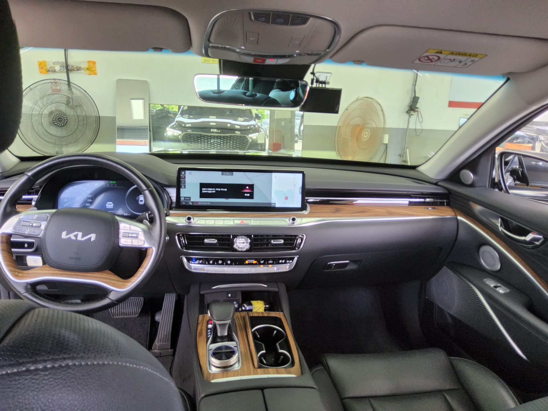 2022 - kia k9