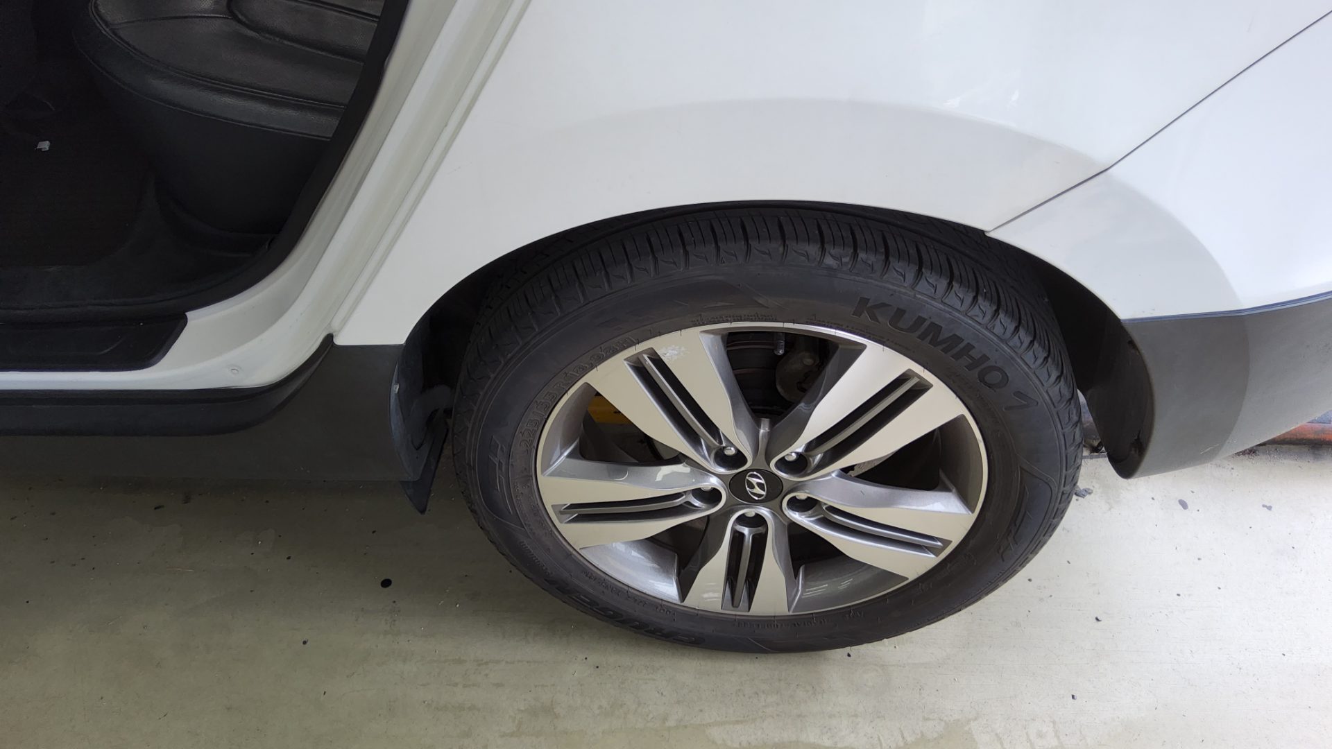 2014 - hyundai tucson
