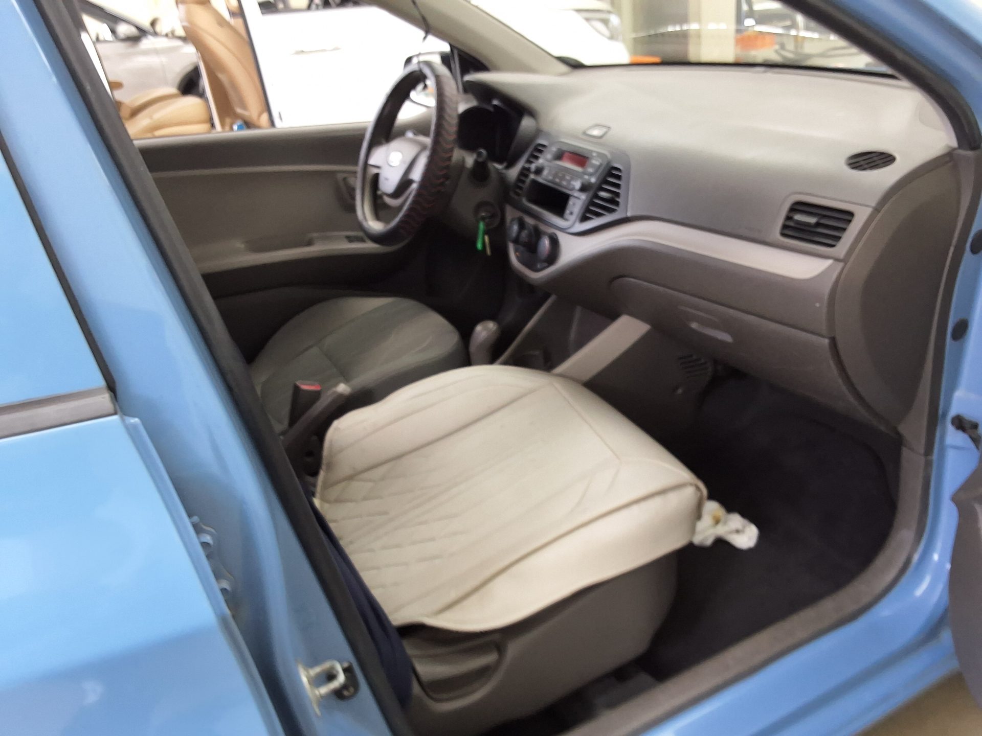 2012 - kia morning