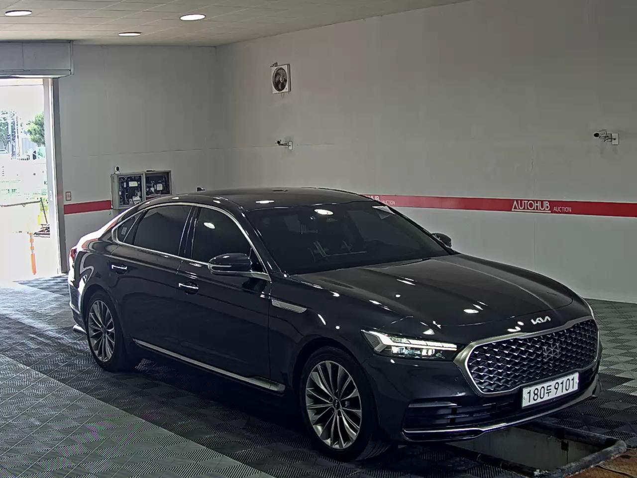 2022 - kia k9