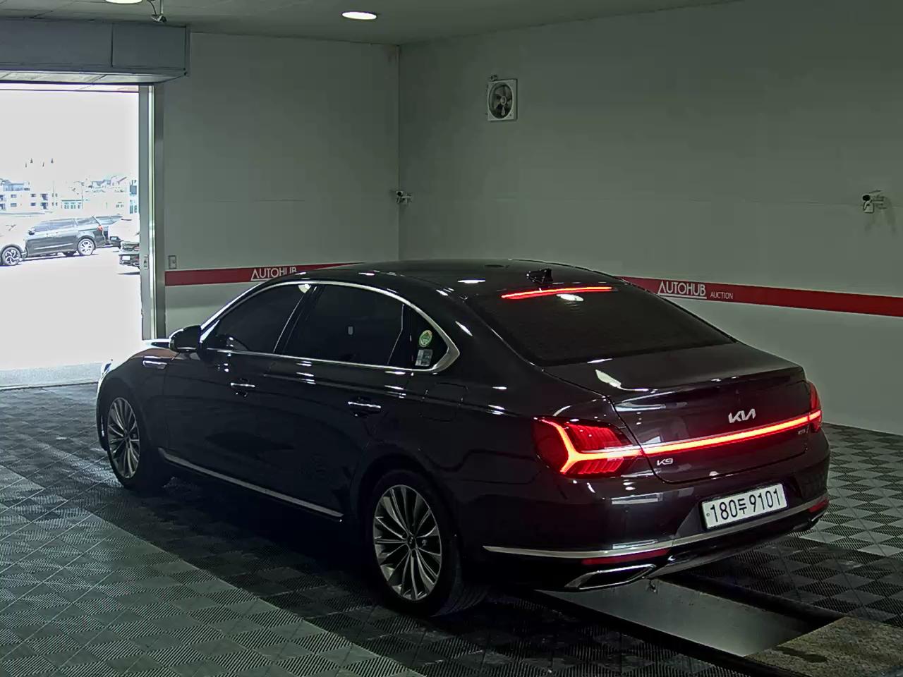 2022 - kia k9