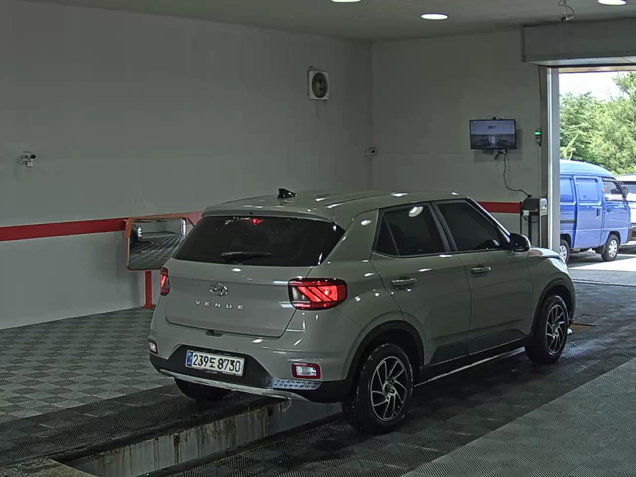 2021 - hyundai venue