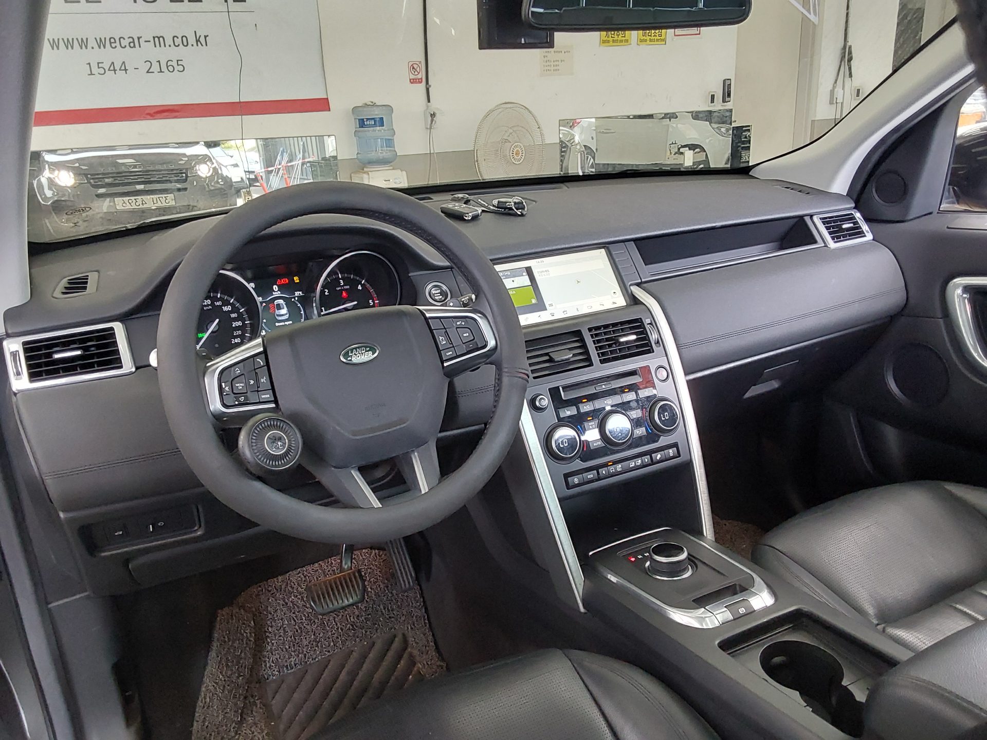 2018 - land rover discovery