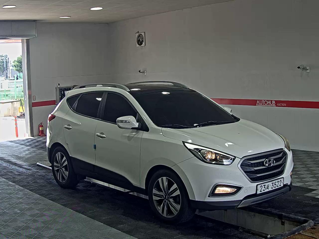 2014 - hyundai tucson