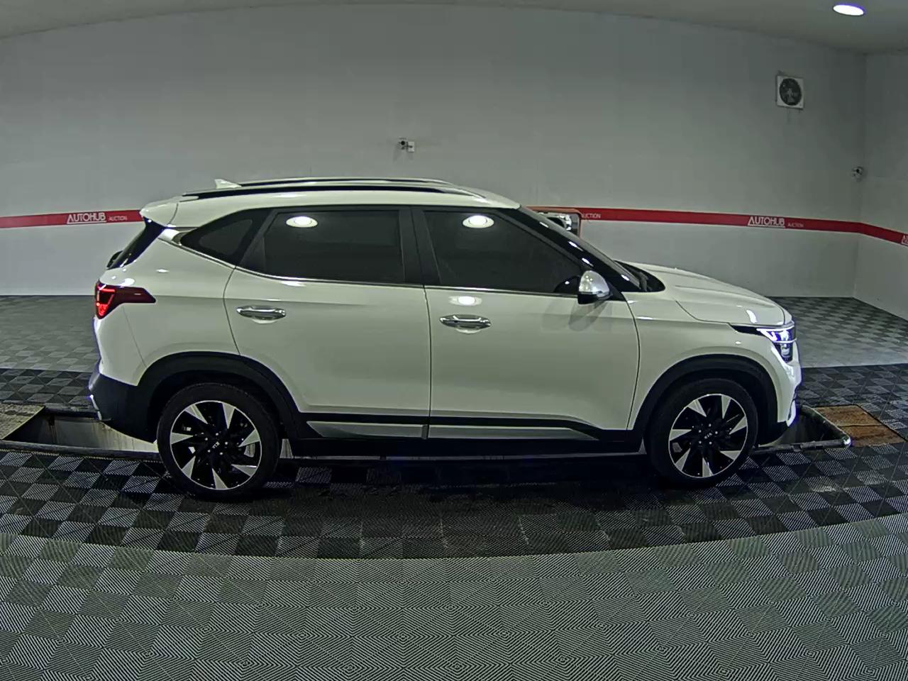 2022 - kia seltos