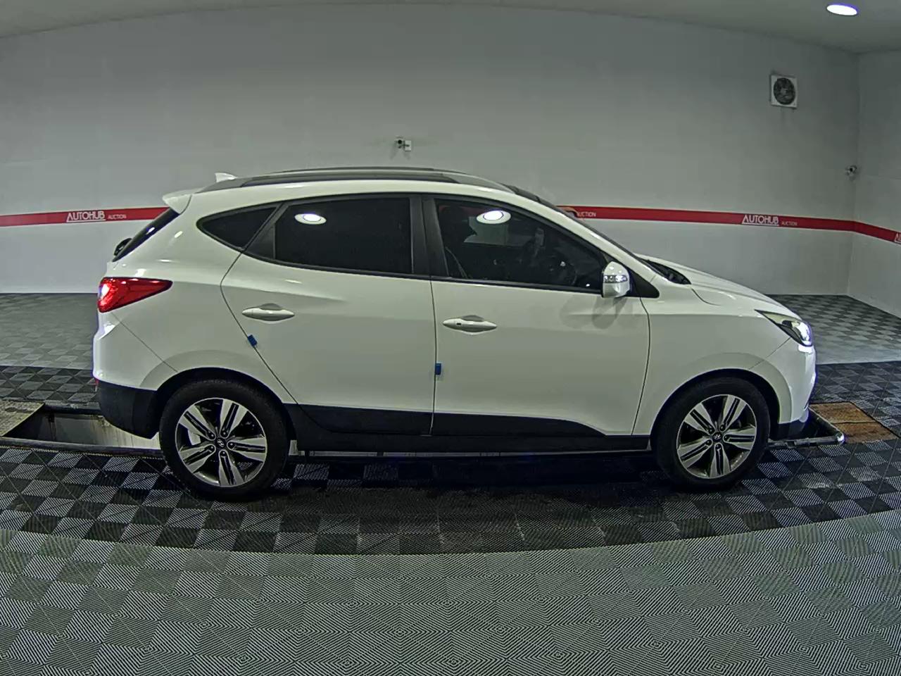 2014 - hyundai tucson