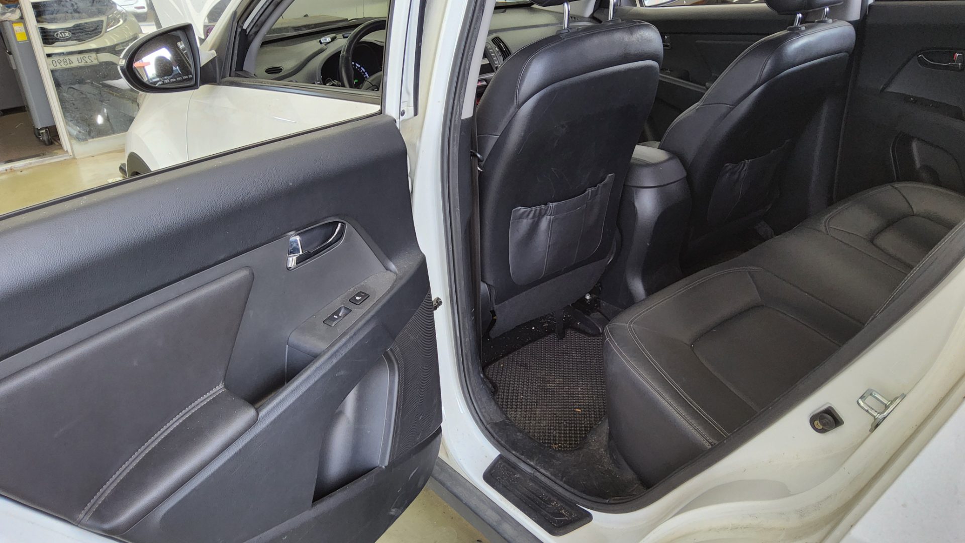 2012 - kia sportage