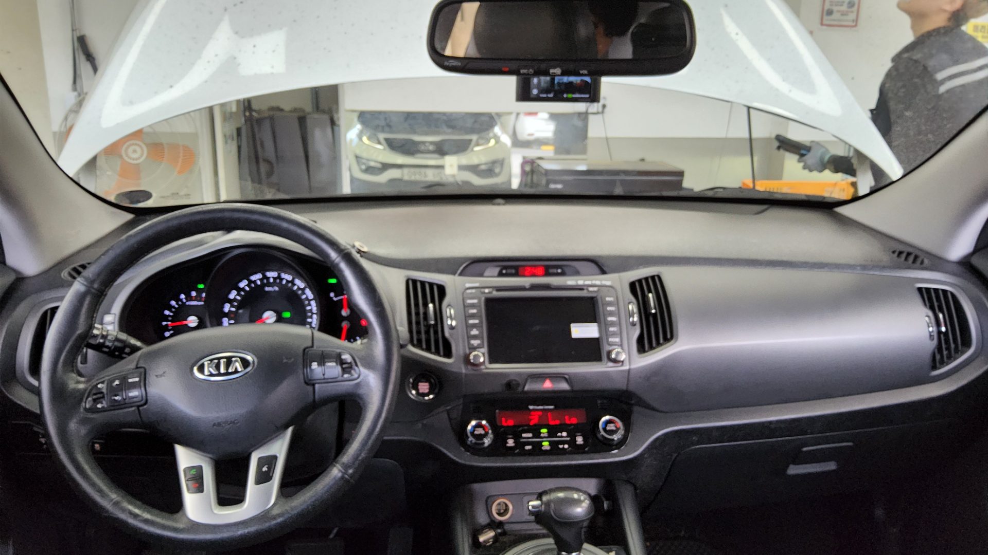 2012 - kia sportage