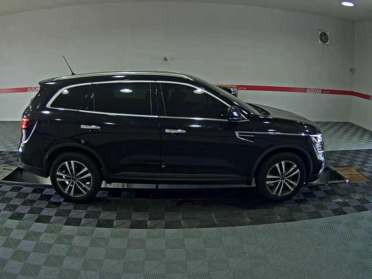 2020 - renault qm6