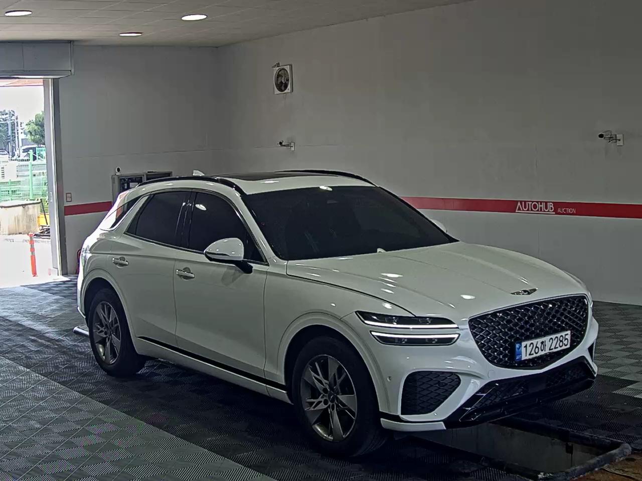 2021 - genesis gv70