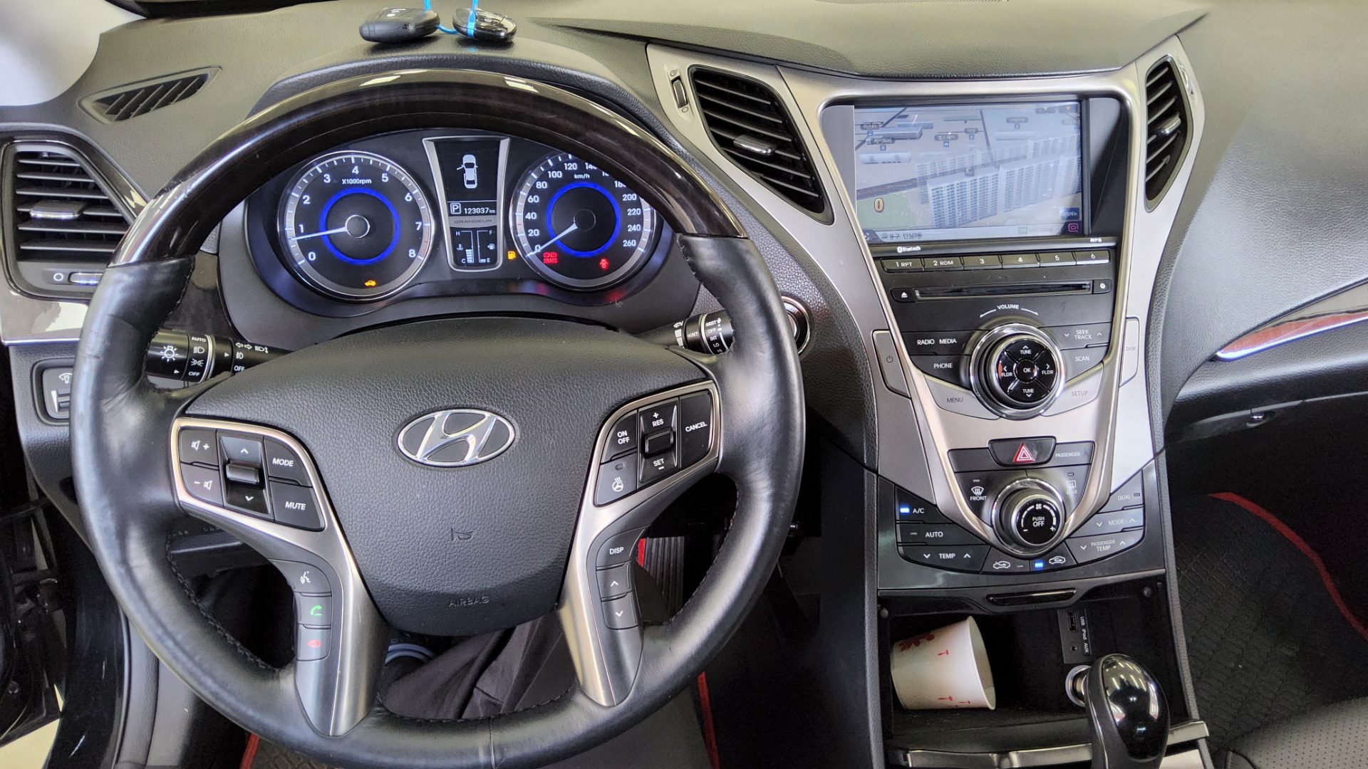 2013 - hyundai grandeur