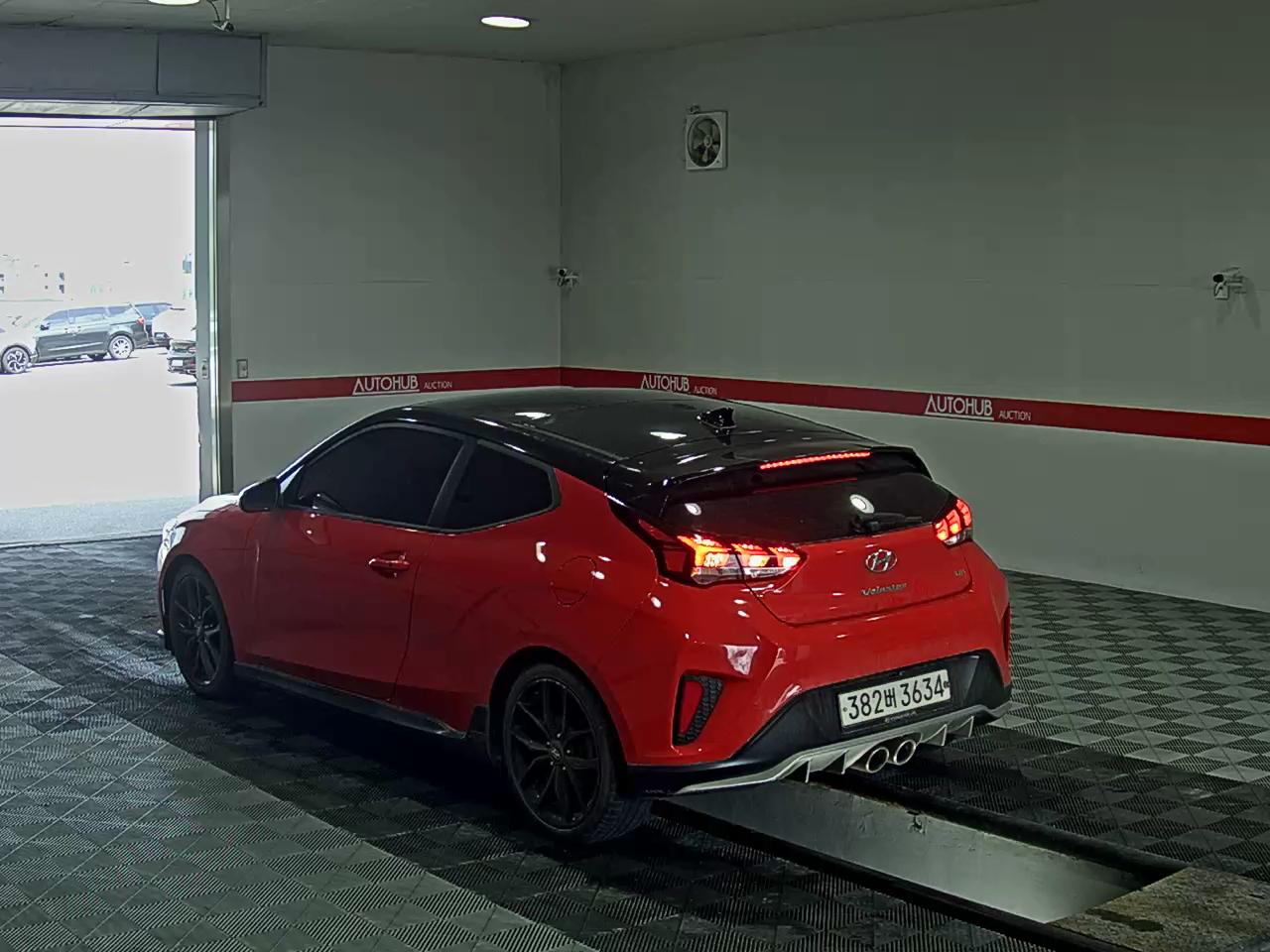 2020 - hyundai veloster