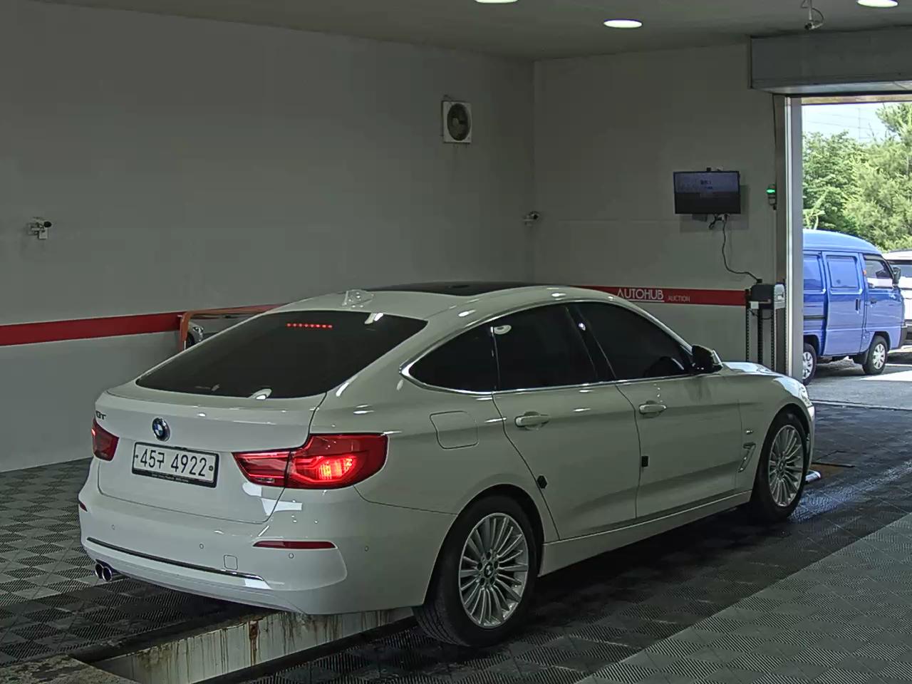 2018 - bmw gran turismo