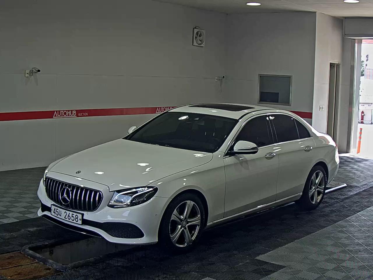 2017 - mercedes-benz e220d