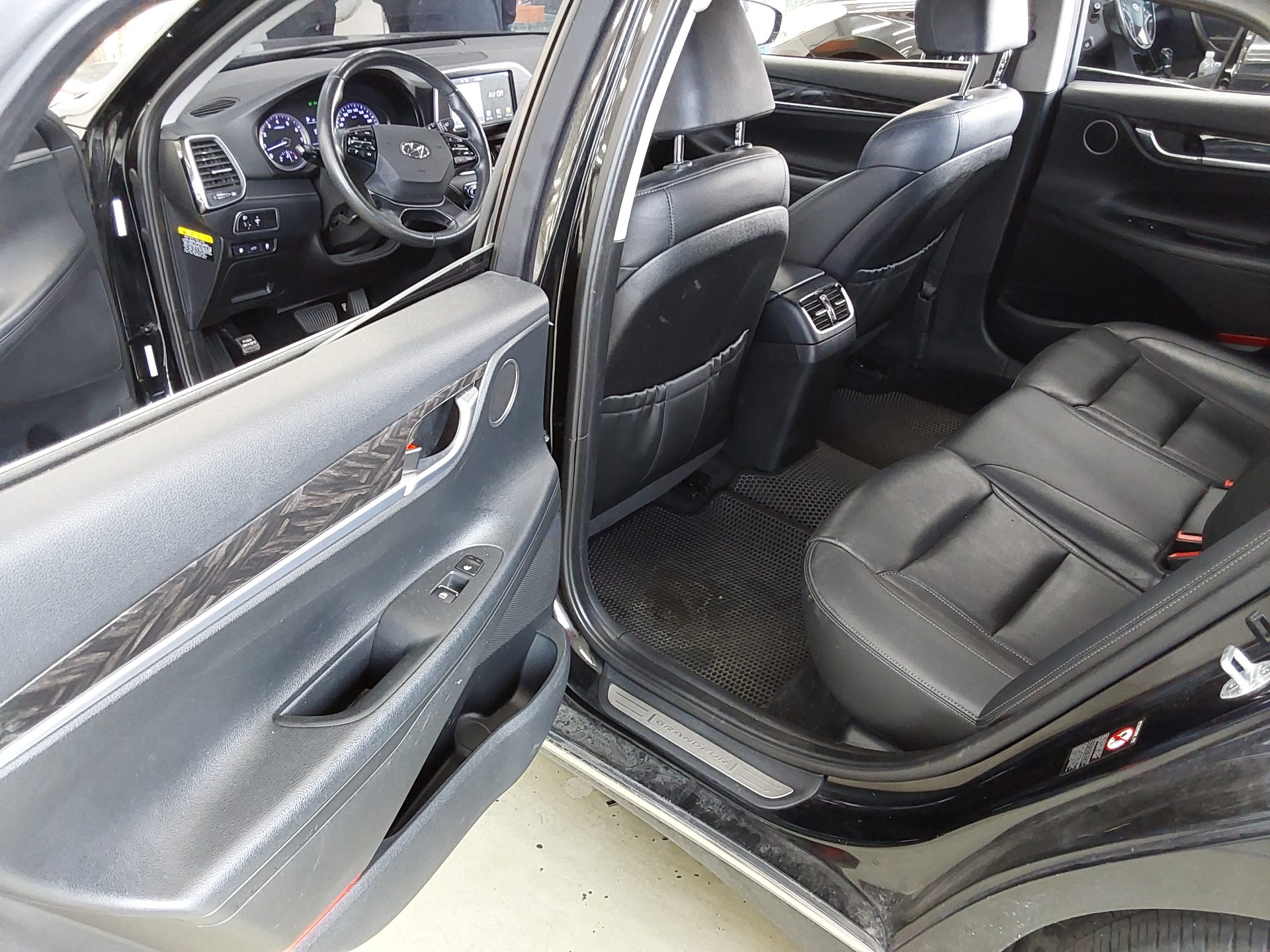 2019 - hyundai grandeur
