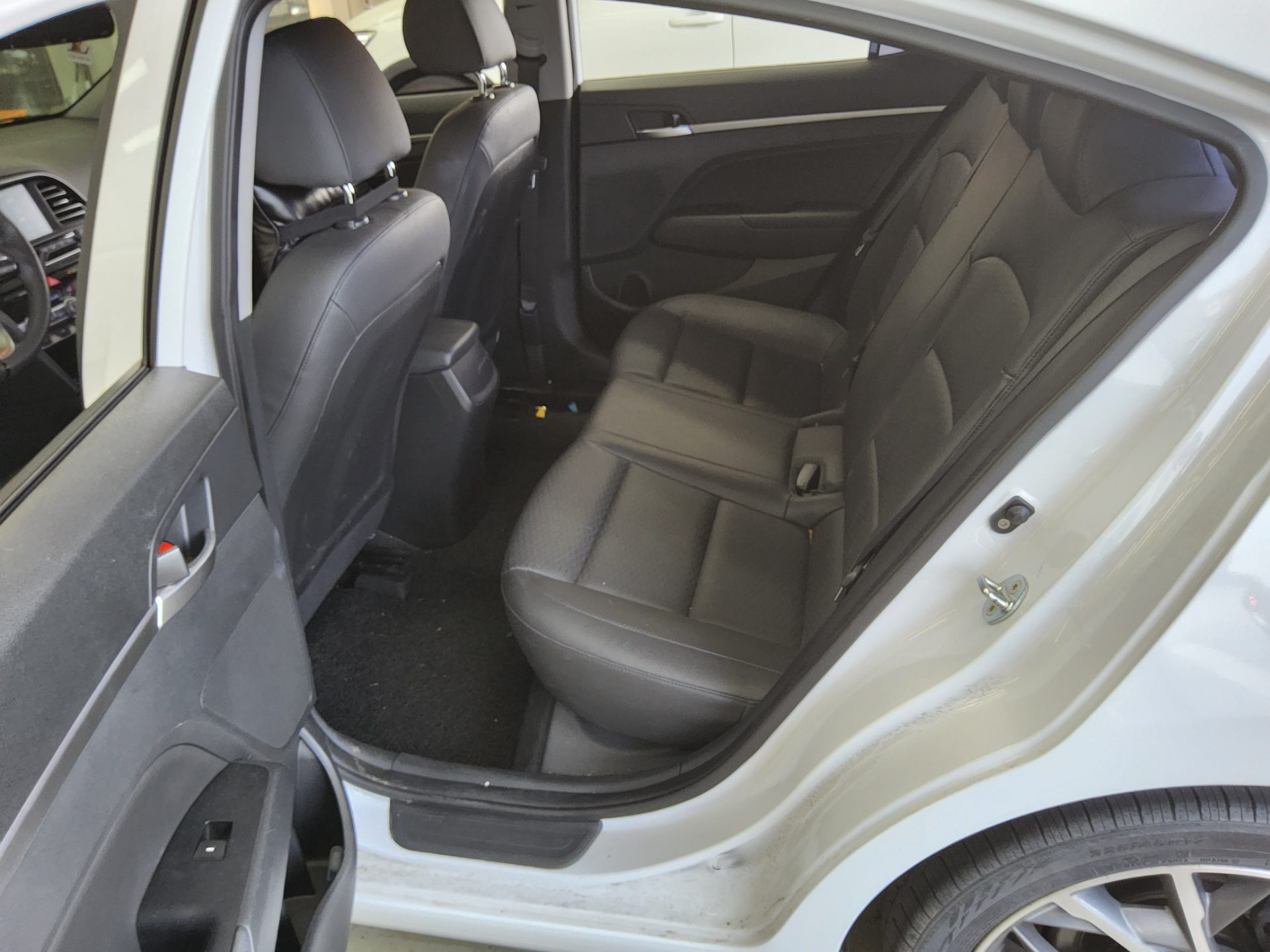 2019 - hyundai avante