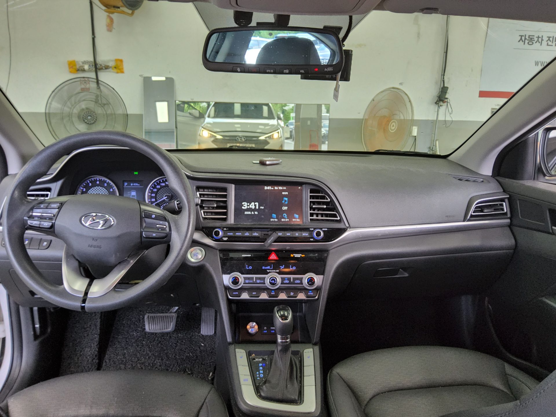 2019 - hyundai avante