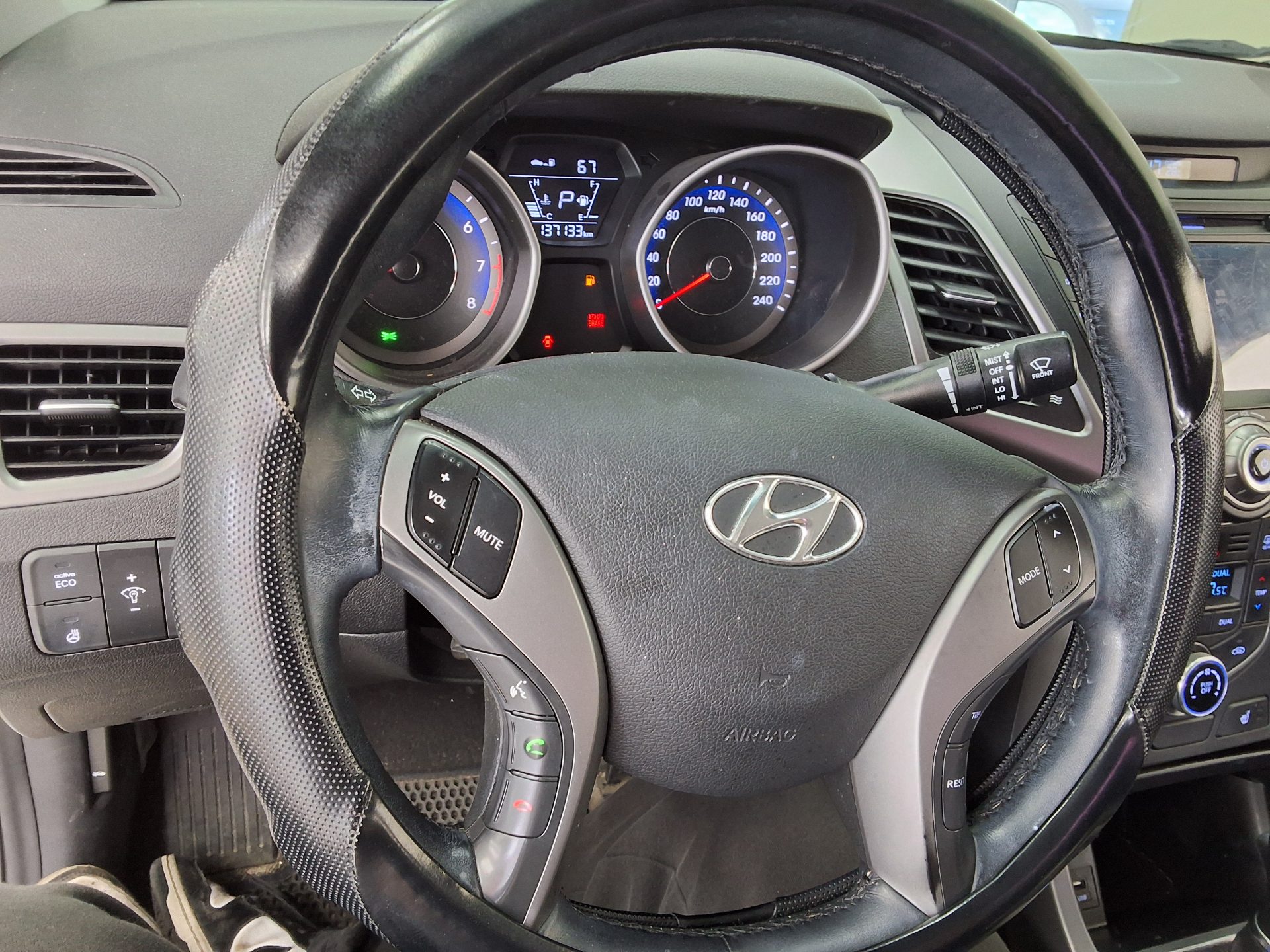 2014 - hyundai avante