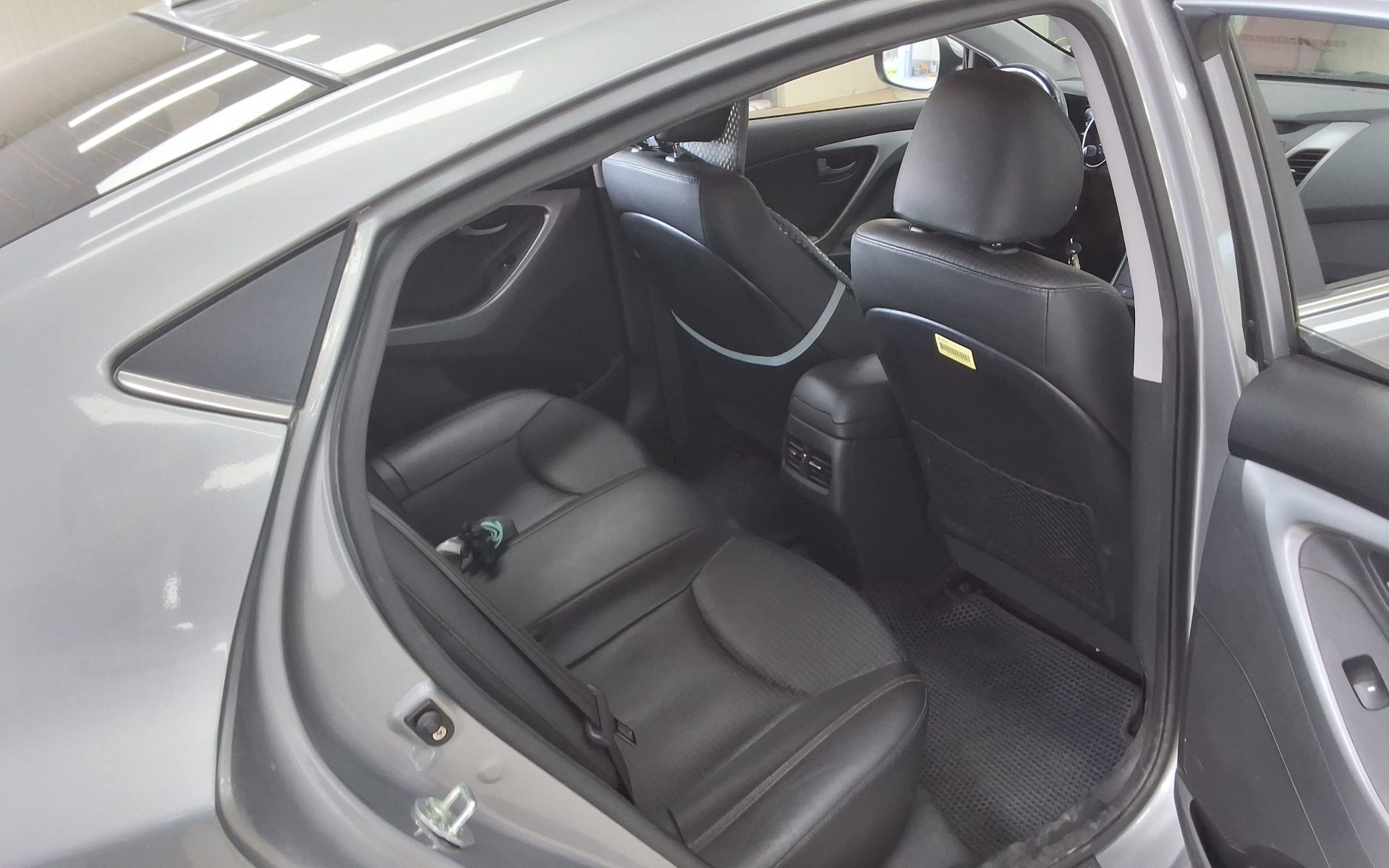 2015 - hyundai avante