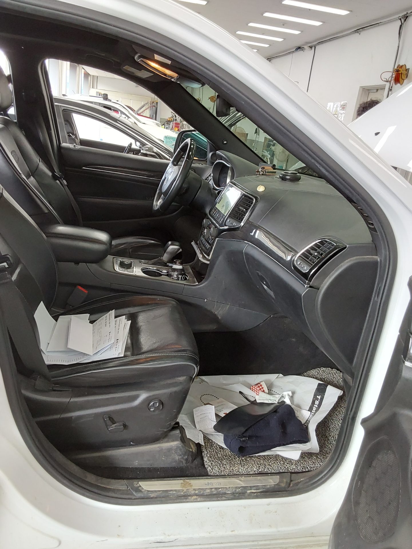 2019 - jeep grand cherokee