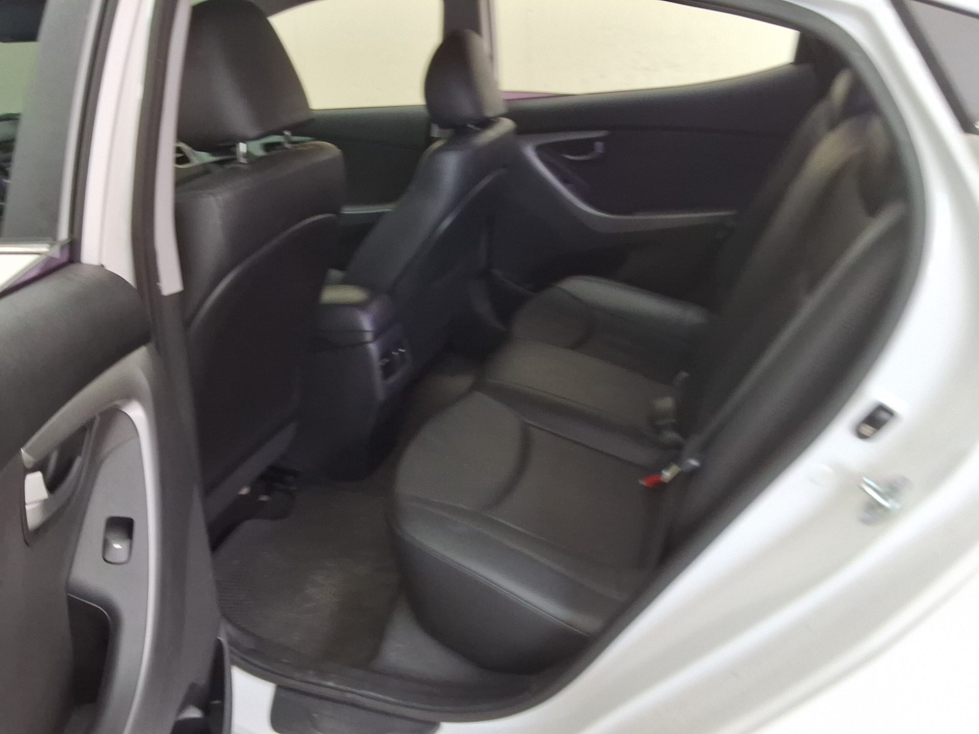 2014 - hyundai avante