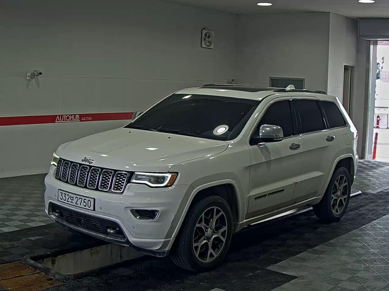 2019 - jeep grand cherokee