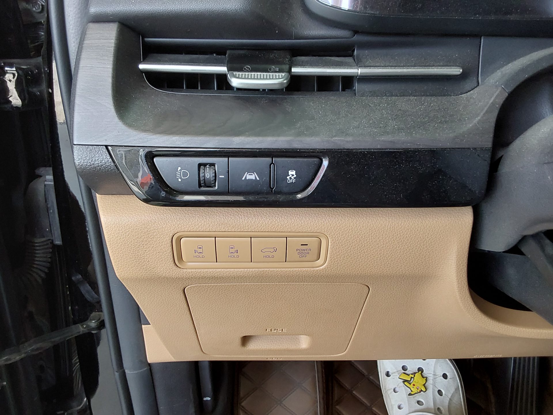 2023 - kia carnival