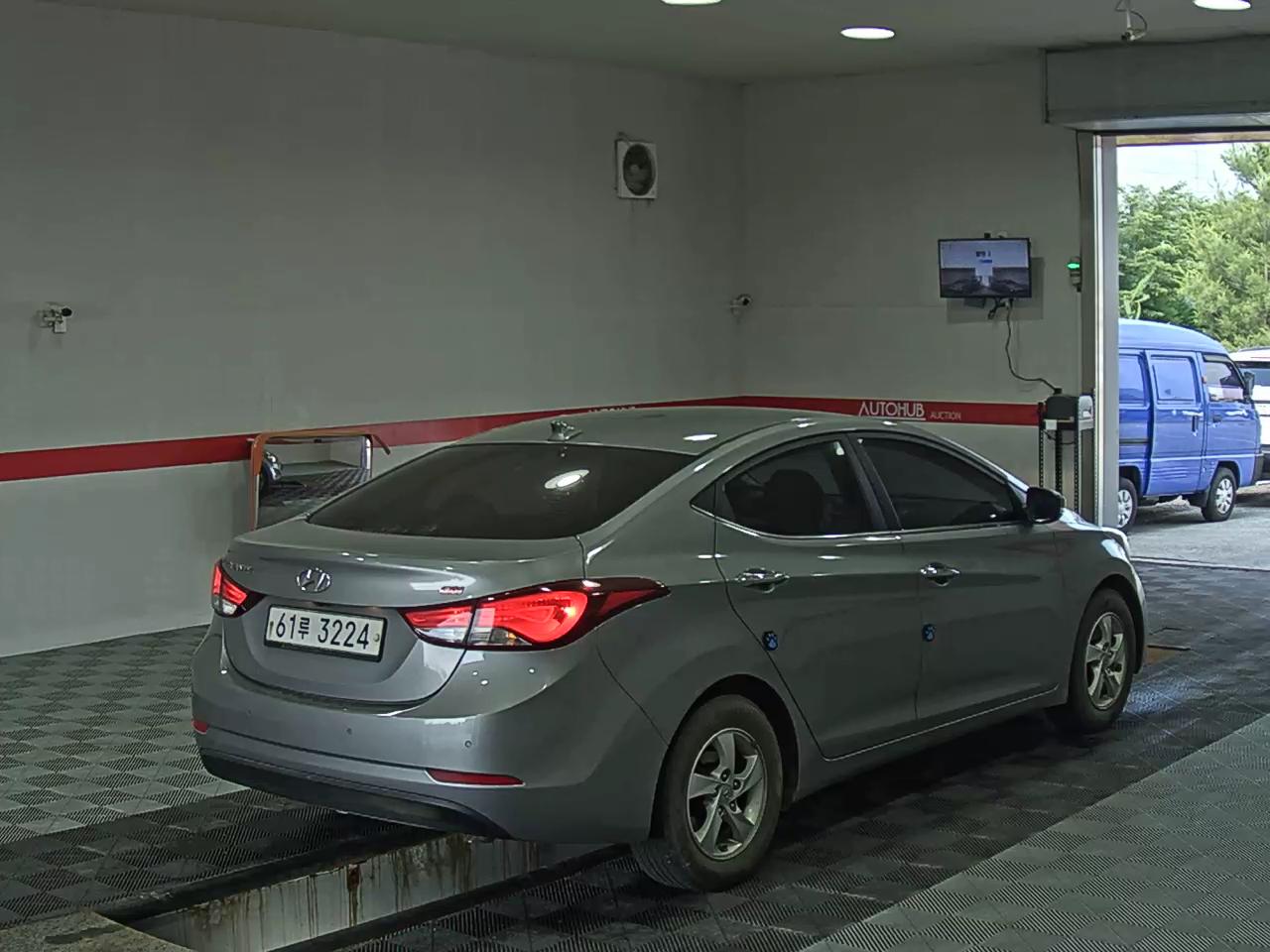 2015 - hyundai avante
