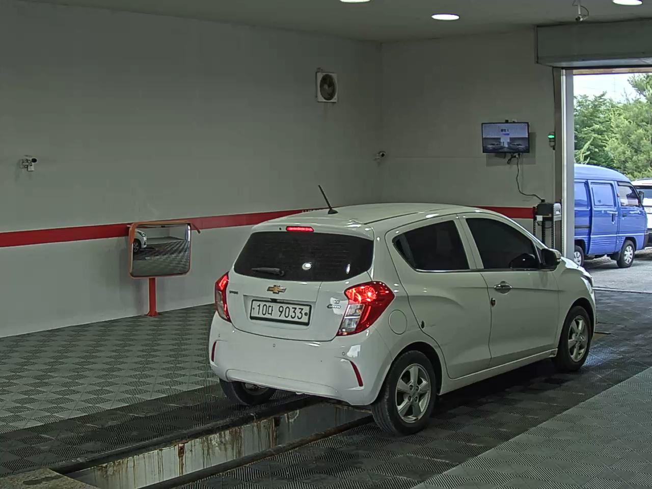 2018 - chevrolet spark