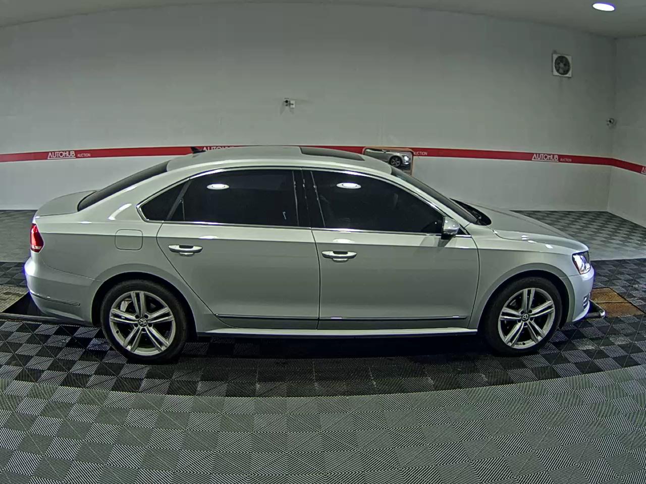 2013 - volkswagen passat