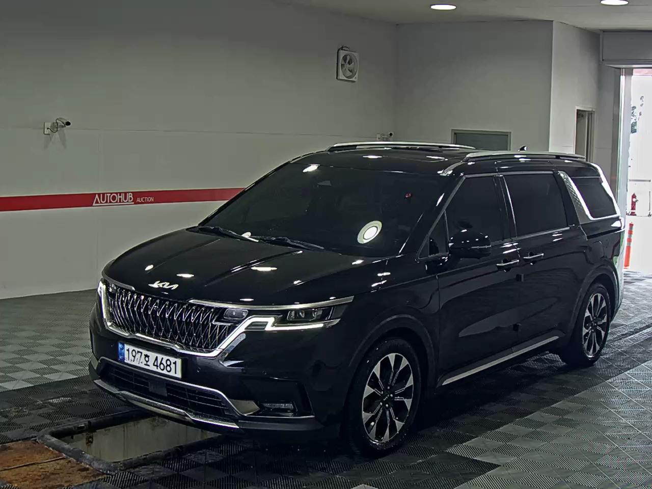 2023 - kia carnival