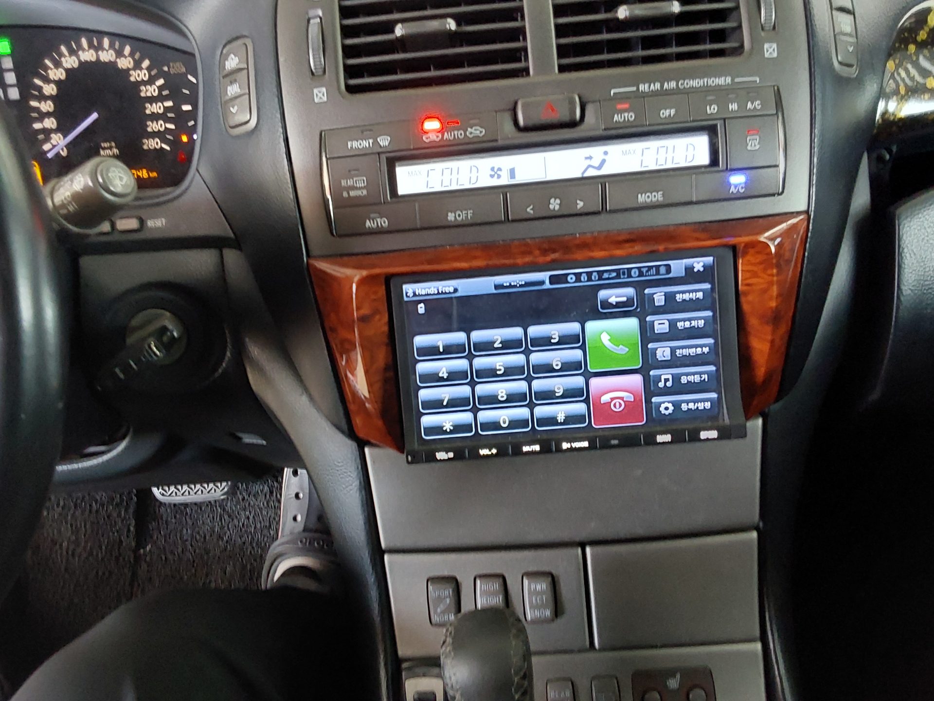 2005 - lexus ls