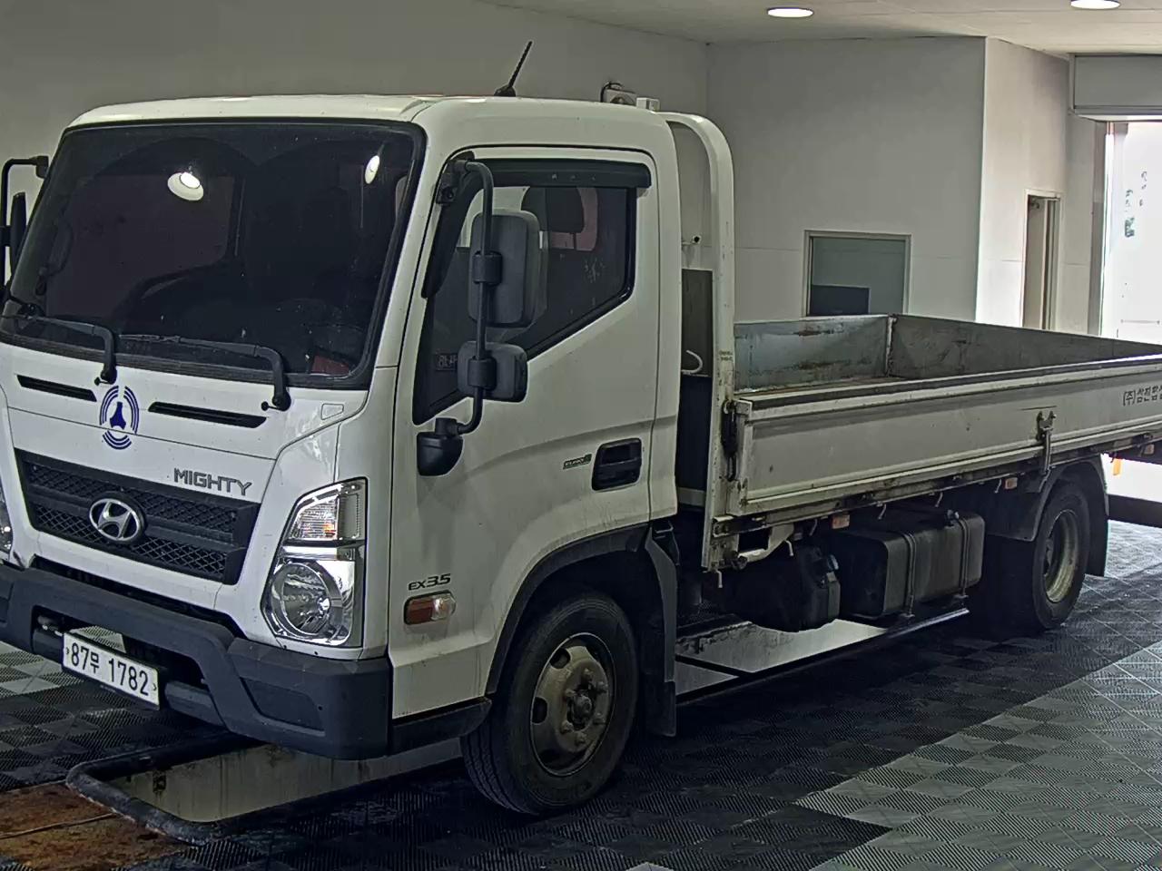2019 - hyundai mighty