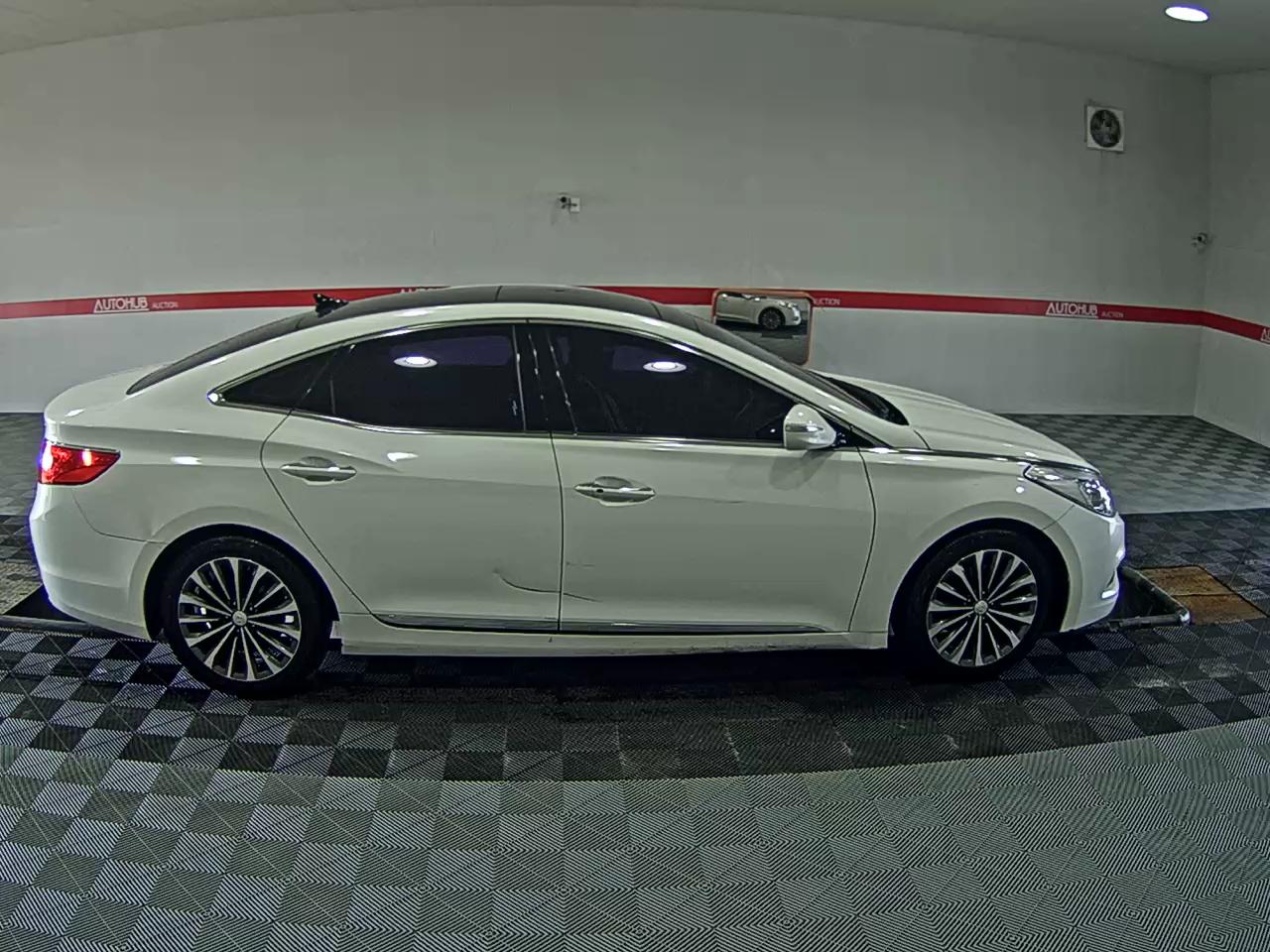 2014 - hyundai grandeur