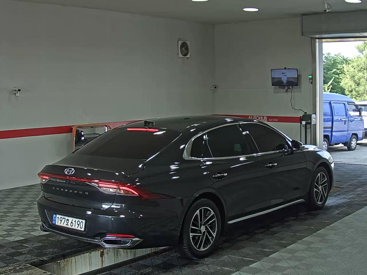 2022 - hyundai grandeur