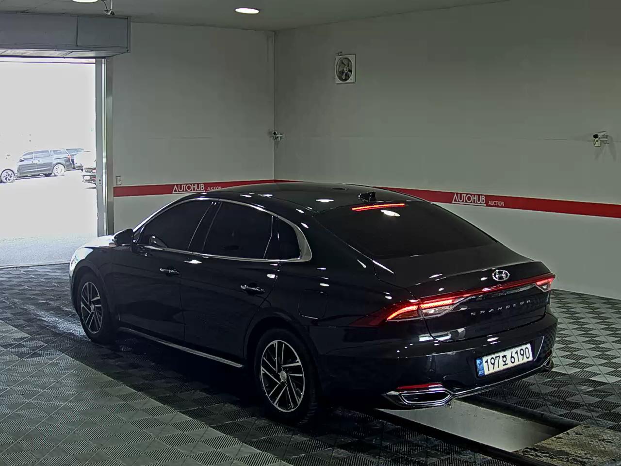 2022 - hyundai grandeur