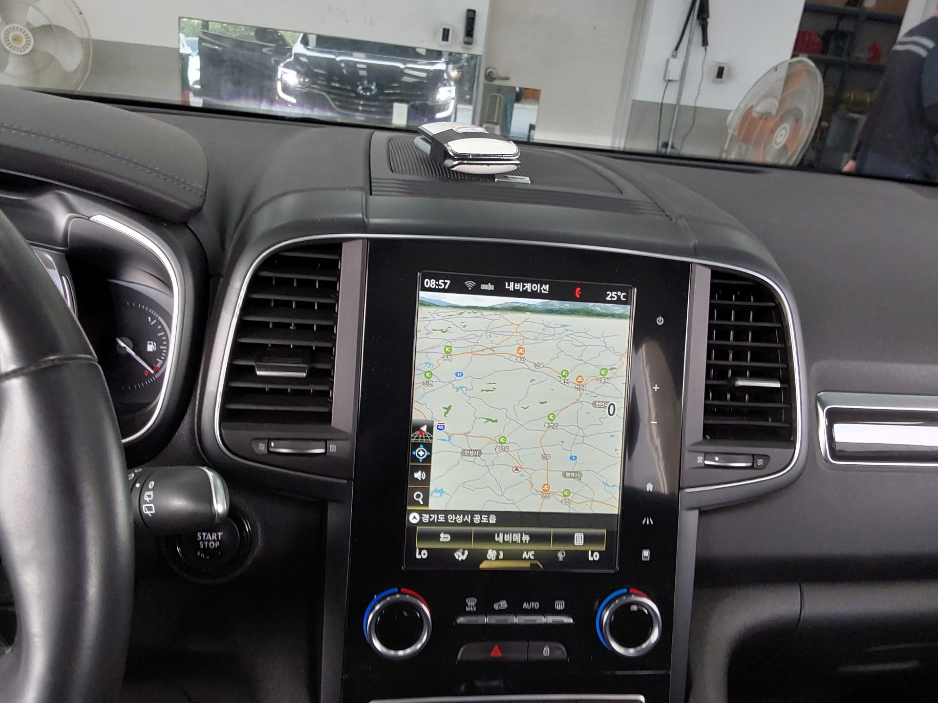 2019 - renault qm6
