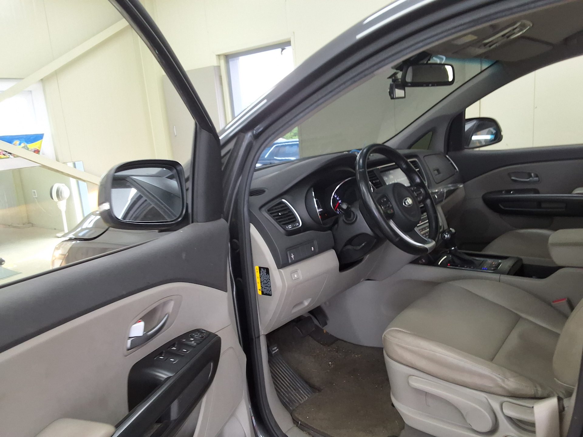 2016 - kia carnival