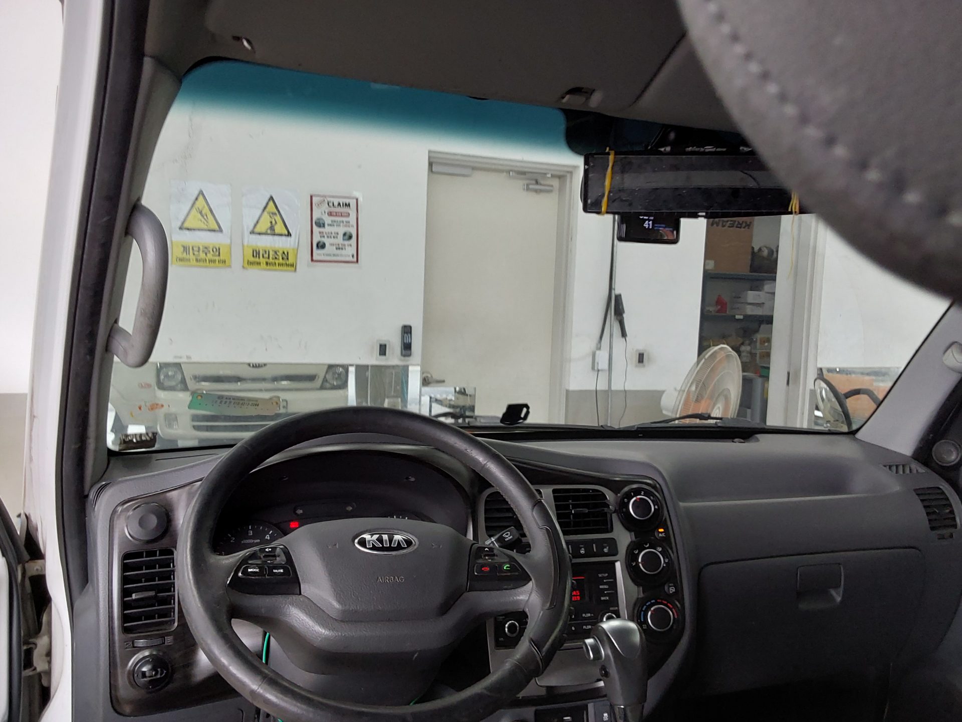 2017 - kia bongo