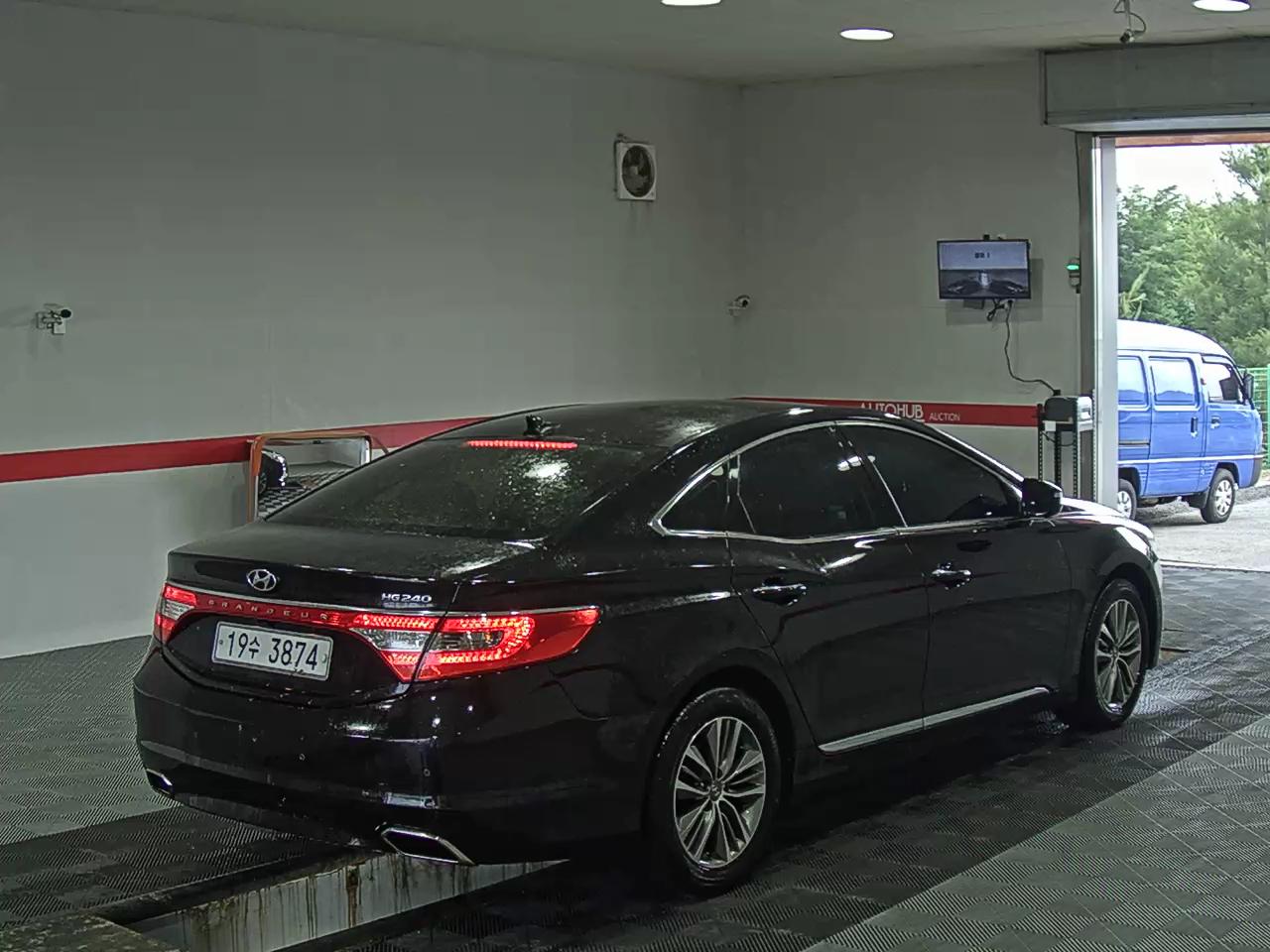 2015 - hyundai grandeur