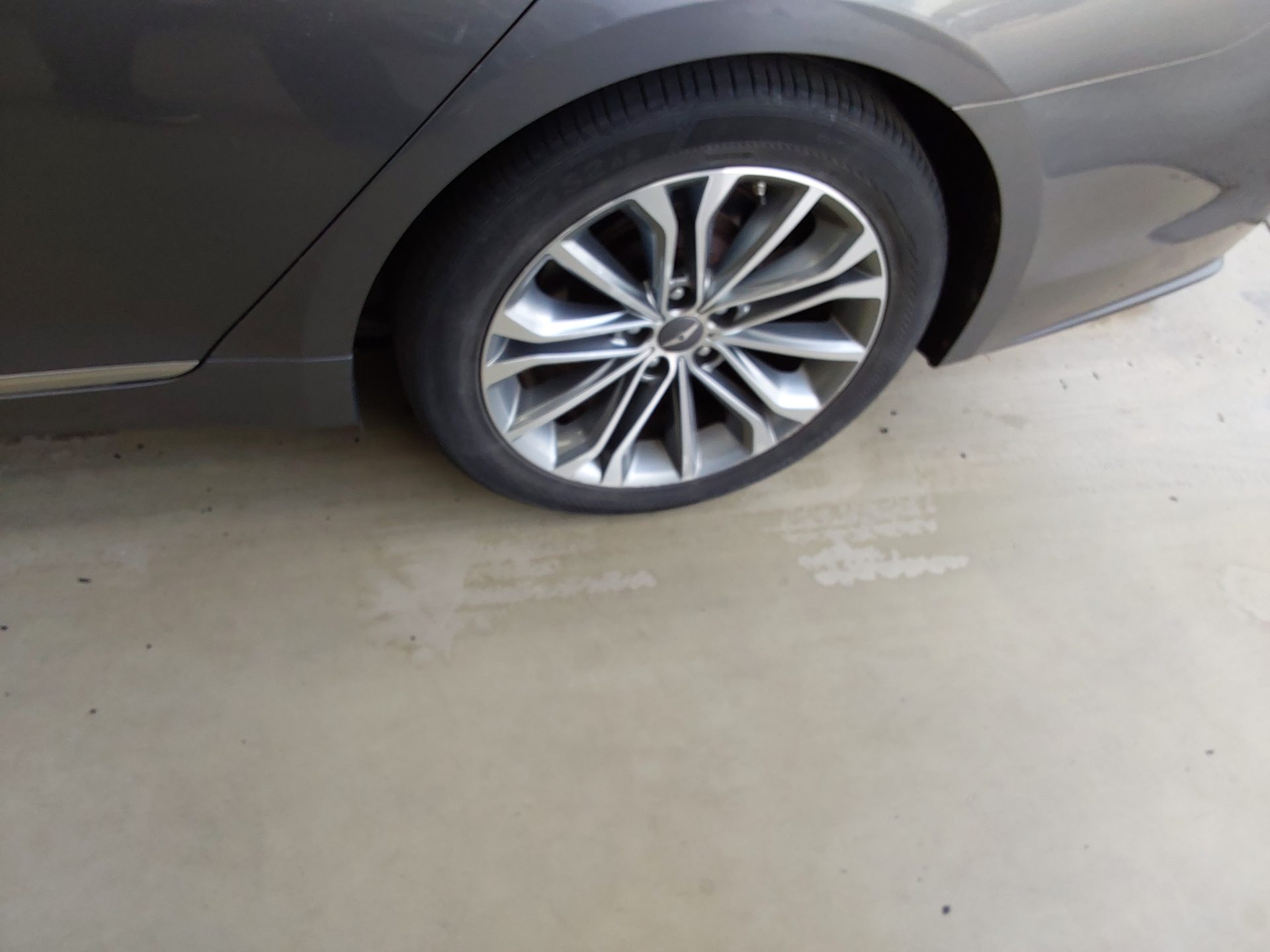 2014 - hyundai g330
