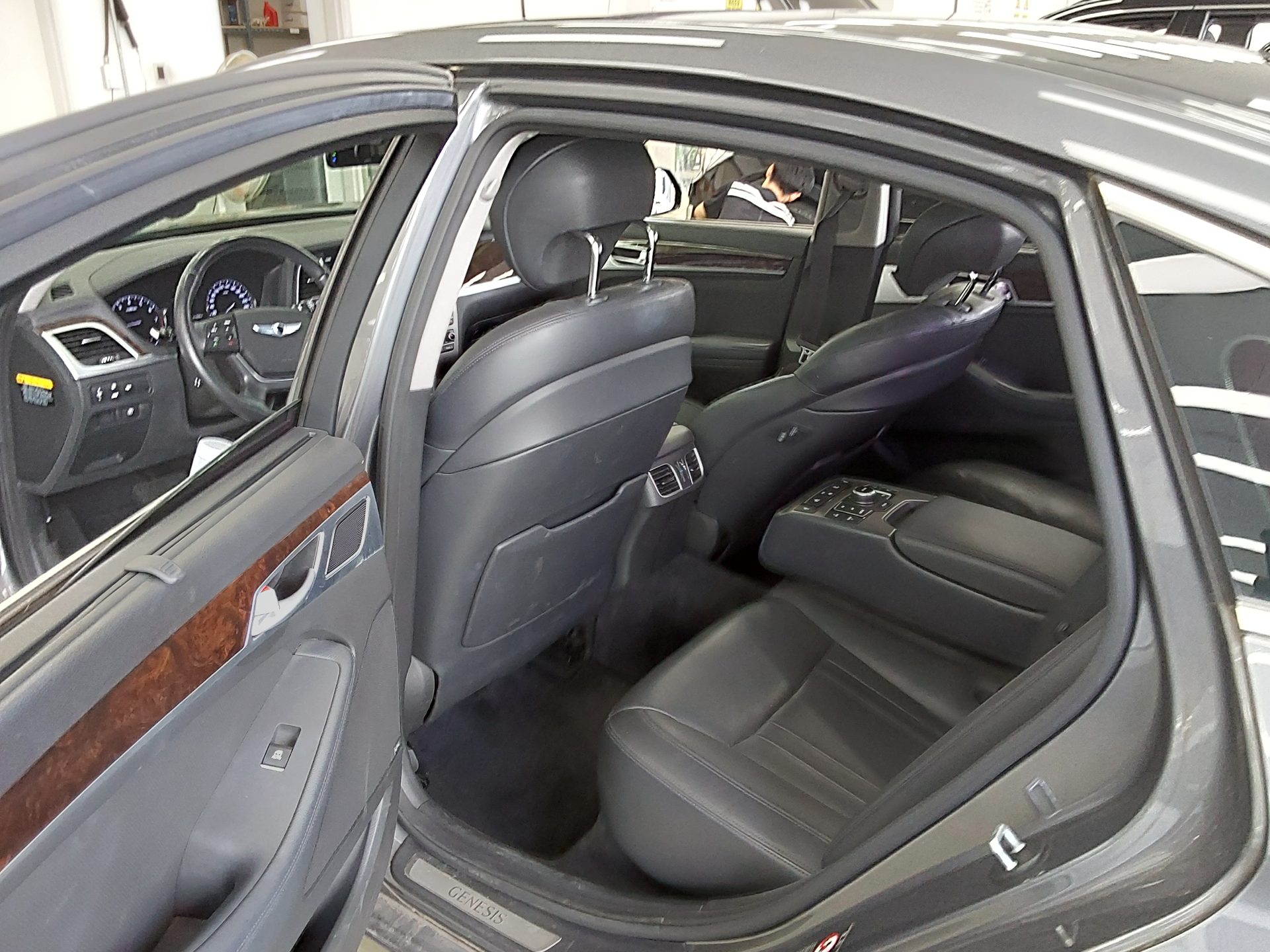2014 - hyundai g330